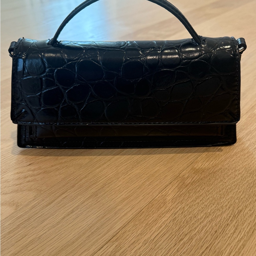 Elegant Black Crocodile-Embossed Handbag